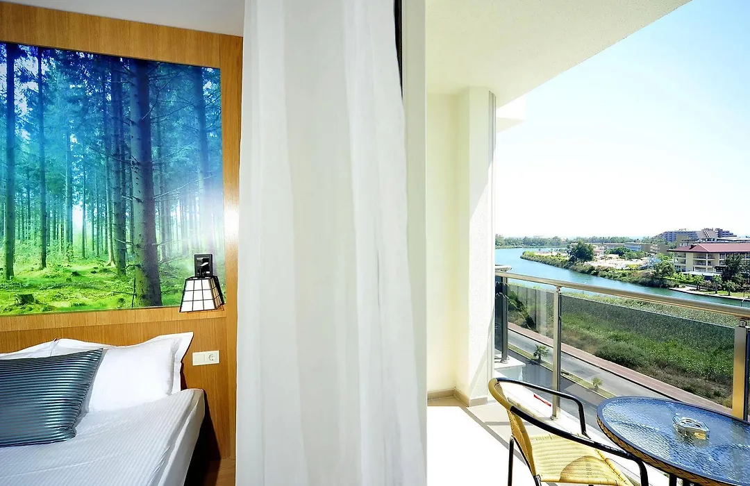 Lake & River Side Hotel & Spa Amenities photo