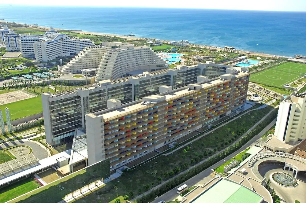 Nirvana Cosmopolitan Hotel Antalya Skyline photo