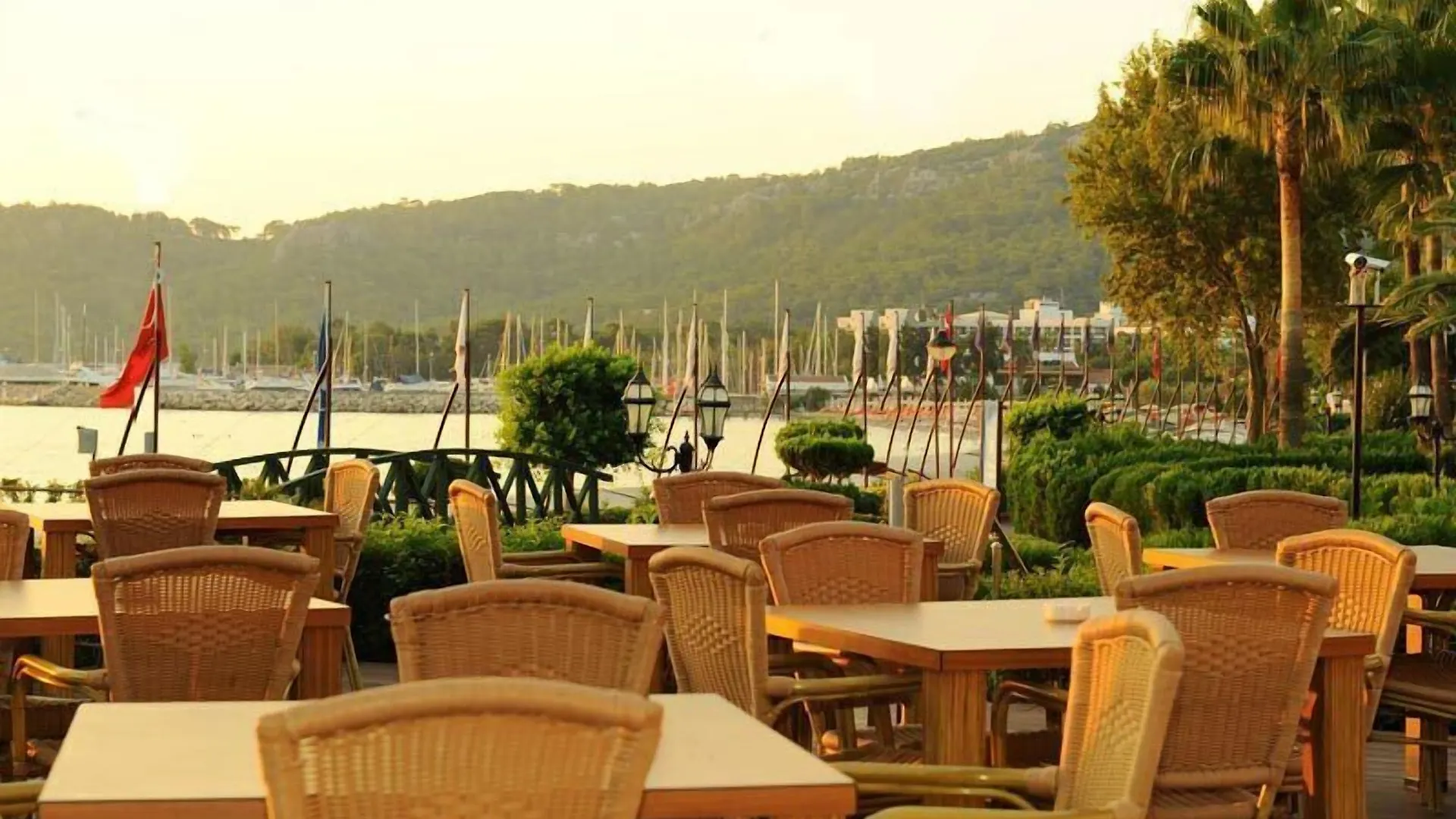 Fame Residence Kemer & Spa Skyline photo