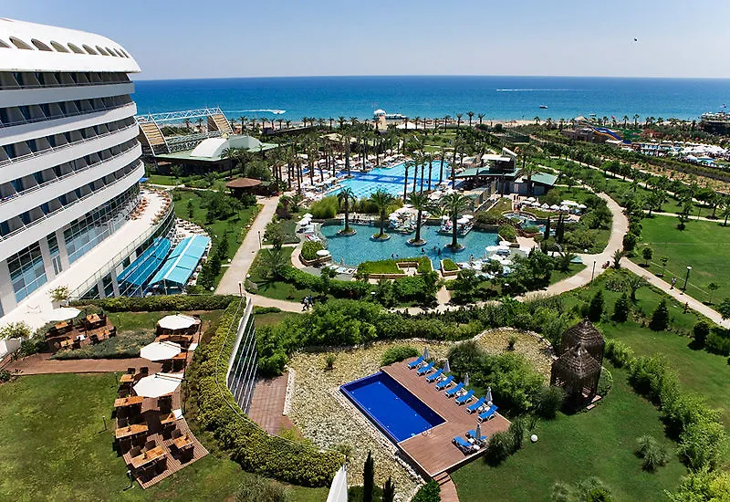 Concorde De Luxe Resort Lara Antalya Skyline photo