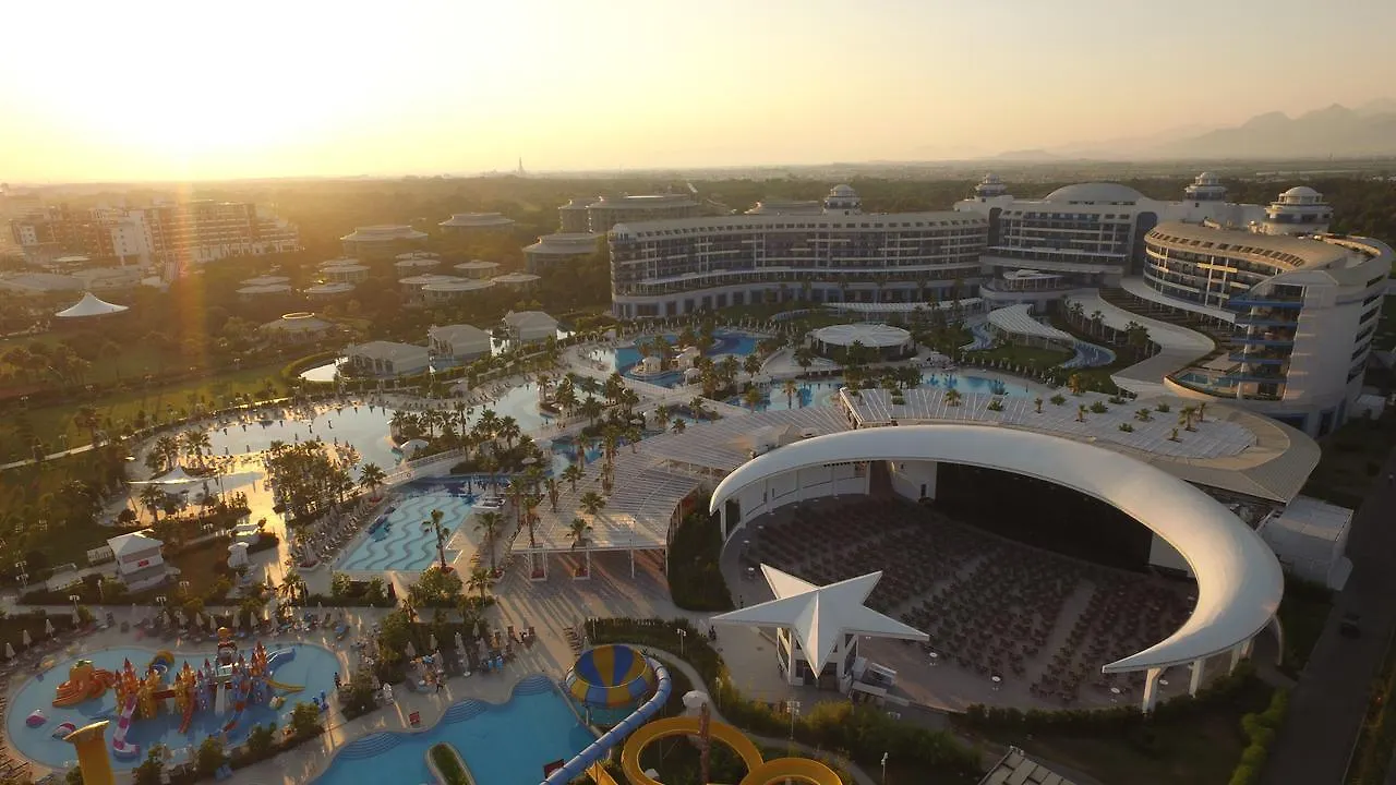 Sueno Hotels Deluxe Belek Skyline photo