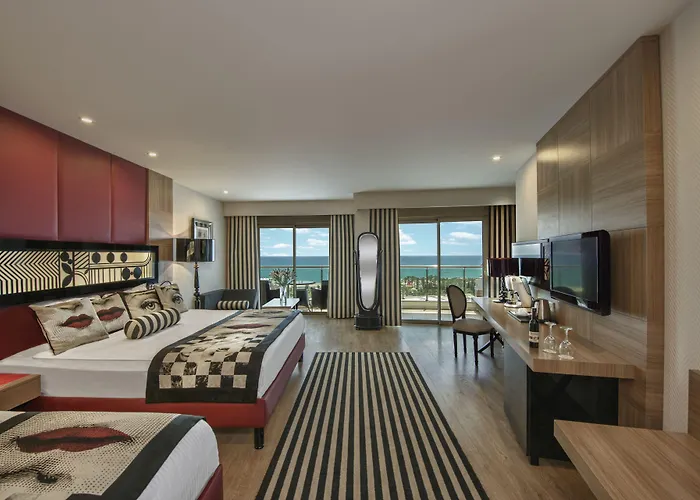 Delphin Imperial Lara