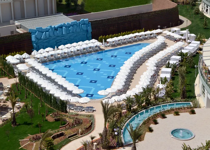 Delphin Imperial Lara